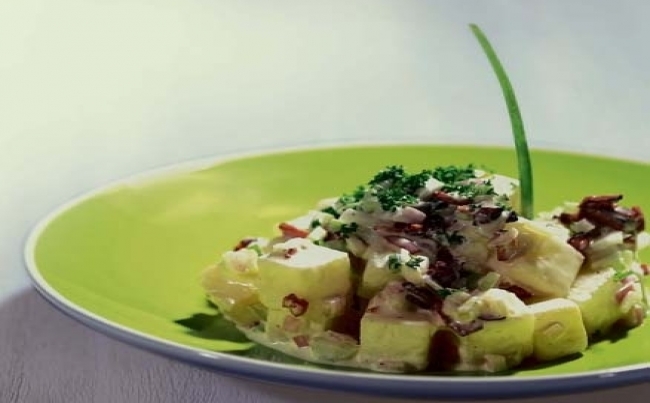 Ensalada de papa y tocino